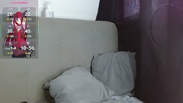 Snapshot of JuliethaFox chatting on 06-19-26, 07:39 JuliethaFox online show from 06-19-26, 07:39