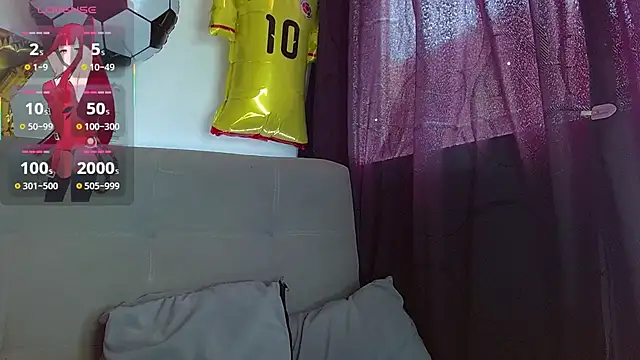 Snapshot of JuliethaFox chatting on 06-25-26, 04:44 JuliethaFox online show from 06-25-26, 04:44