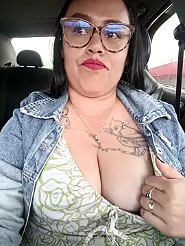 Italia 12 online show from 10-21-25, 10:10