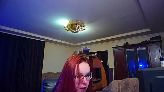 Snapshot of JustFoxyee chatting on 10-05-25, 08:07 JustFoxyee online show from 10-05-25, 08:07