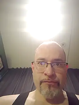 Curious9884 online show from 04-27-26, 02:20