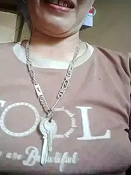 Snapshot of meo-meo00 chatting on 10-06-25, 05:05 meo-meo00 online show from 10-06-25, 05:05