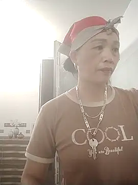 Snapshot of meo-meo00 chatting on 10-22-25, 09:25 meo-meo00 online show from 10-22-25, 09:25