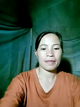 Snapshot of -Lauren- chatting on 10-03-25, 12:13 -Lauren- online show from 10-03-25, 12:13