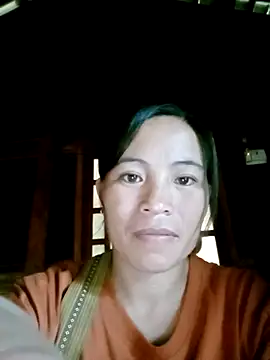 Snapshot of -Lauren- chatting on 10-12-25, 01:37 -Lauren- online show from 10-12-25, 01:37