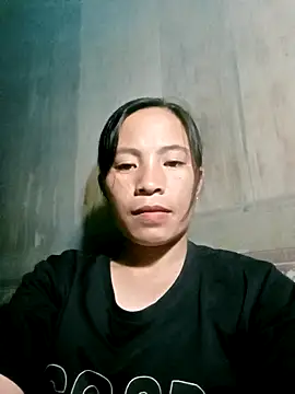 Snapshot of -Lauren- chatting on 10-13-25, 12:16 -Lauren- online show from 10-13-25, 12:16