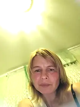 Snapshot of Masha412111 chatting on 10-23-25, 07:12 Masha412111 online show from 10-23-25, 07:12