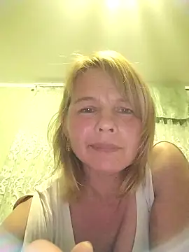 Snapshot of Masha412111 chatting on 10-24-25, 08:27 Masha412111 online show from 10-24-25, 08:27