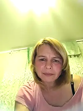 Snapshot of Masha412111 chatting on 10-25-25, 06:46 Masha412111 online show from 10-25-25, 06:46