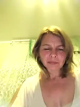 Snapshot of Masha412111 chatting on 11-02-25, 08:44 Masha412111 online show from 11-02-25, 08:44