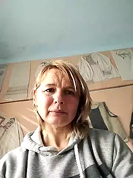 Snapshot of Masha412111 chatting on 11-07-25, 09:42 Masha412111 online show from 11-07-25, 09:42