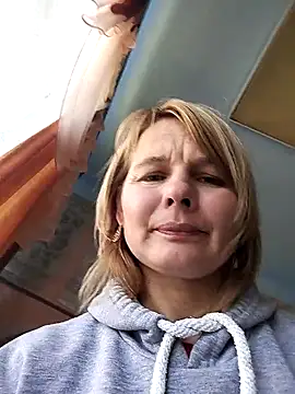 Snapshot of Masha412111 chatting on 11-19-25, 10:15 Masha412111 online show from 11-19-25, 10:15