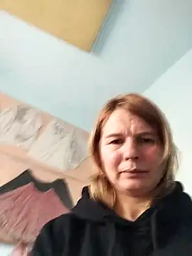 Snapshot of Masha412111 chatting on 12-02-25, 08:52 Masha412111 online show from 12-02-25, 08:52