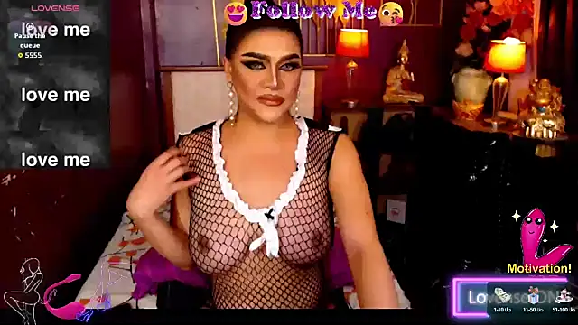 Snapshot of BombshellMARIA chatting on 10-03-25, 12:13 BombshellMARIA online show from 10-03-25, 12:13