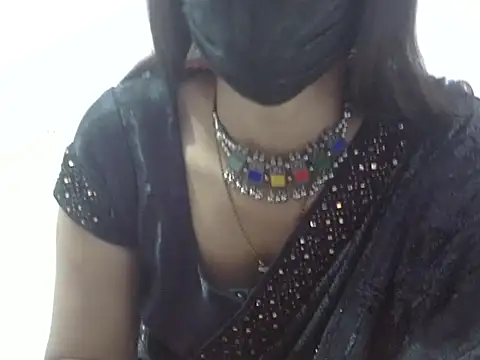 Snapshot of Laila_Cute chatting on 02-22-26, 03:51 Laila Cute online show from 02-22-26, 03:51