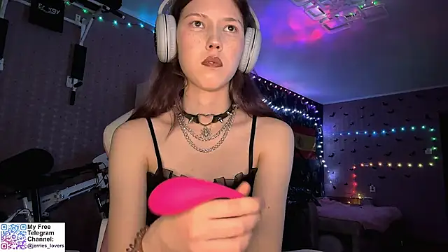 Jerrieberry online show from 10-25-25, 01:18