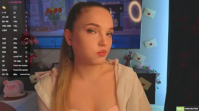 JulieLupo online show from 04-03-26, 06:22