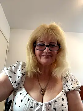 BoloshkaBlonda online show from 10-29-25, 11:23