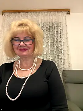 BoloshkaBlonda online show from 11-24-25, 07:13