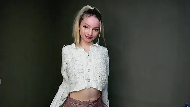 Snapshot of PocketDollX chatting on 02-03-26, 03:17 PocketDollX online show from 02-03-26, 03:17