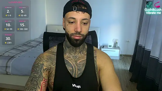 Snapshot of MasculineGuy99 chatting on 12-21-25, 08:43 MasculineGuy99 online show from 12-21-25, 08:43