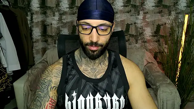 Snapshot of MasculineGuy99 chatting on 02-12-26, 10:21 MasculineGuy99 online show from 02-12-26, 10:21