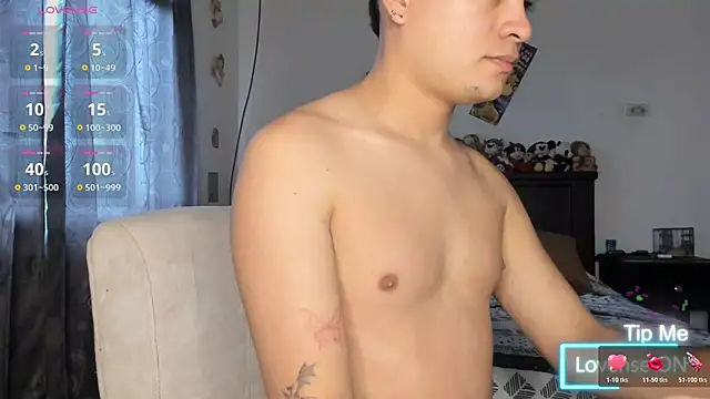 Snapshot of JARETHH chatting on 01-13-26, 03:28 JARETHH online show from 01-13-26, 03:28