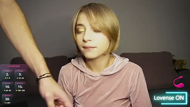 Snapshot of Dahliacruzz chatting on 11-04-25, 07:02 Dahliacruzz online show from 11-04-25, 07:02