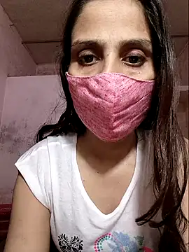 Snapshot of DIVINEDIVAA chatting on 10-13-25, 08:36 DIVINEDIVAA online show from 10-13-25, 08:36