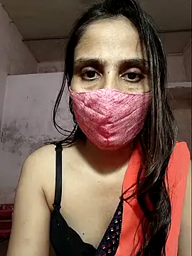 Snapshot of DIVINEDIVAA chatting on 10-24-25, 09:49 DIVINEDIVAA online show from 10-24-25, 09:49