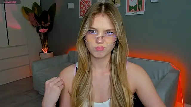 linakorvin online show from 11-29-25, 01:36