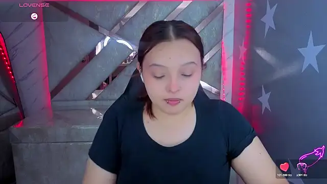 mia foster t online show from 07-18-26, 01:37