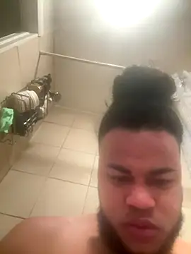 familia0210 online show from 11-02-25, 06:16