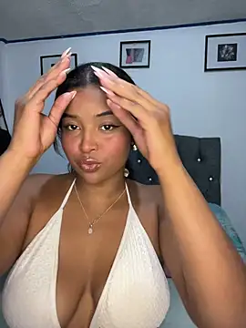 mitschellfox21 online show from 12-19-25, 04:08