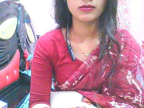 Snapshot of night_queeen7 chatting on 11-10-25, 08:19 night queeen7 online show from 11-10-25, 08:19