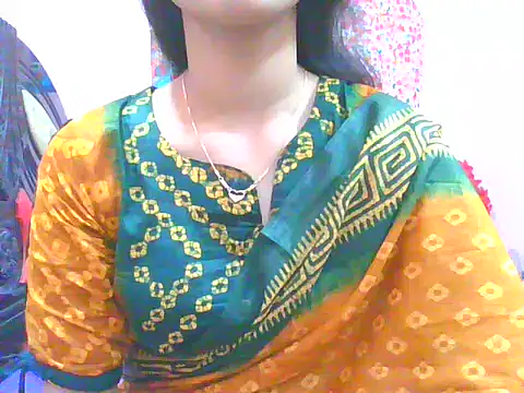 Snapshot of night_queeen7 chatting on 11-28-25, 06:43 night queeen7 online show from 11-28-25, 06:43