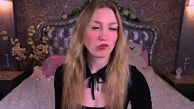 AngelAnabelle online show from 04-08-26, 08:53