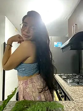 Snapshot of Jules_Angel chatting on 10-10-25, 12:31 Jules Angel online show from 10-10-25, 12:31