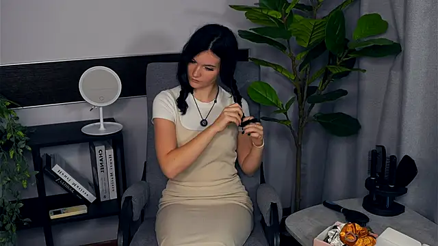 Snapshot of BettieBourque chatting on 10-03-25, 03:53 BettieBourque online show from 10-03-25, 03:53
