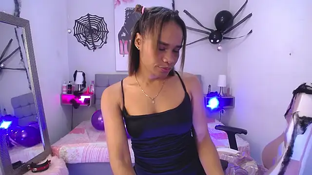 Snapshot of ingrid03_taffur chatting on 10-22-25, 07:57 ingrid03 taffur online show from 10-22-25, 07:57