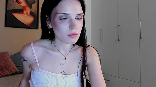 LuminaryLuxe online show from 10-12-25, 01:32