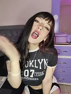 Snapshot of SammyCum chatting on 01-10-26, 11:42 SammyCum online show from 01-10-26, 11:42