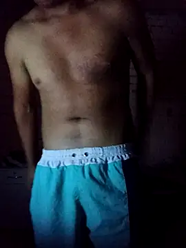 Snapshot of Alex321Flores chatting on 01-08-26, 04:37 Alex321Flores online show from 01-08-26, 04:37