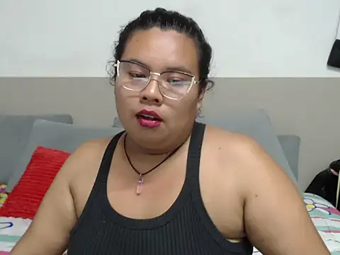 Snapshot of Charlotte_Rot2 chatting on 10-21-25, 10:54 Charlotte Rot2 online show from 10-21-25, 10:54