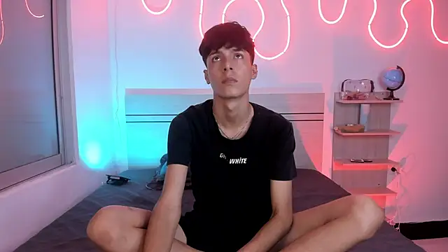 Snapshot of luccas_ferreira chatting on 11-11-25, 07:03 luccas ferreira online show from 11-11-25, 07:03