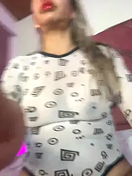 Snapshot of GisellTorres36 chatting on 10-21-25, 11:27 GisellTorres36 online show from 10-21-25, 11:27