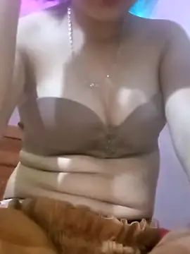  TranThao 05 online show from 10-13-25, 02:39