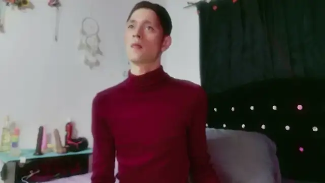 Snapshot of Tyler_cat chatting on 01-14-26, 02:50 Tyler cat online show from 01-14-26, 02:50