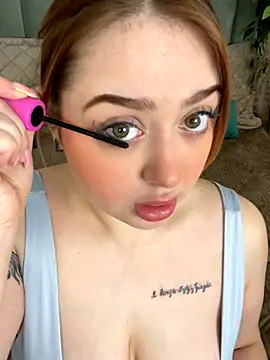 KellyMoors online show from 10-09-25, 01:25