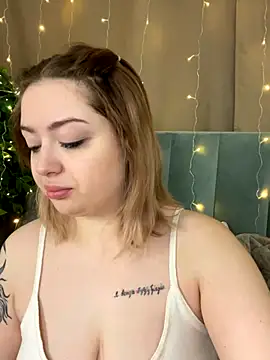 KellyMoors online show from 10-20-25, 01:17